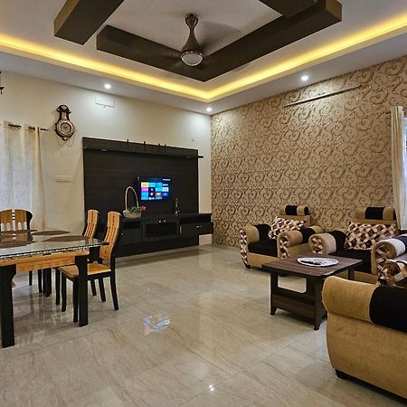 Shi'S Vilva - The Bungalow In Coimbatore - Near Airport, Kmch, Codesia Екстериор снимка