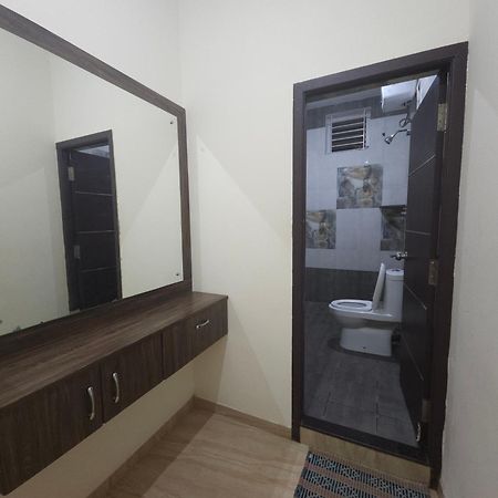 Shi'S Vilva - The Bungalow In Coimbatore - Near Airport, Kmch, Codesia Екстериор снимка